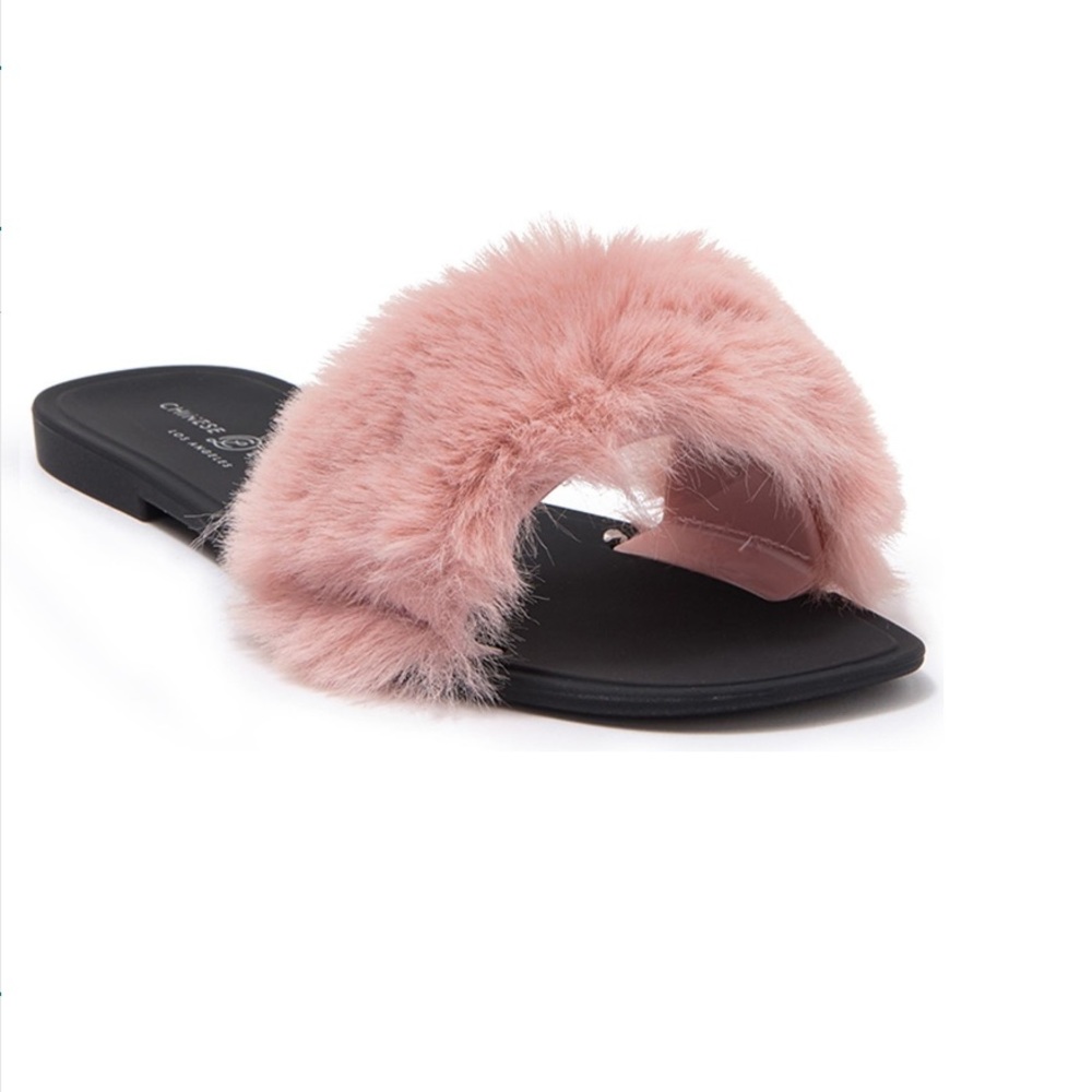 CHINESE LAUNDRY Pink Midnight Faux Fur Slide Sandal - Size 9 - Reemoly